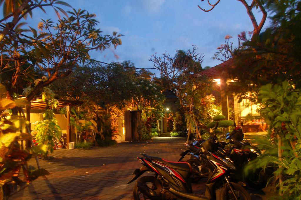 Sanur Gunakaya Homestay מראה חיצוני תמונה